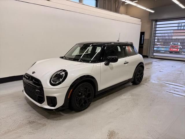2026 MINI Hardtop Cooper S's photo