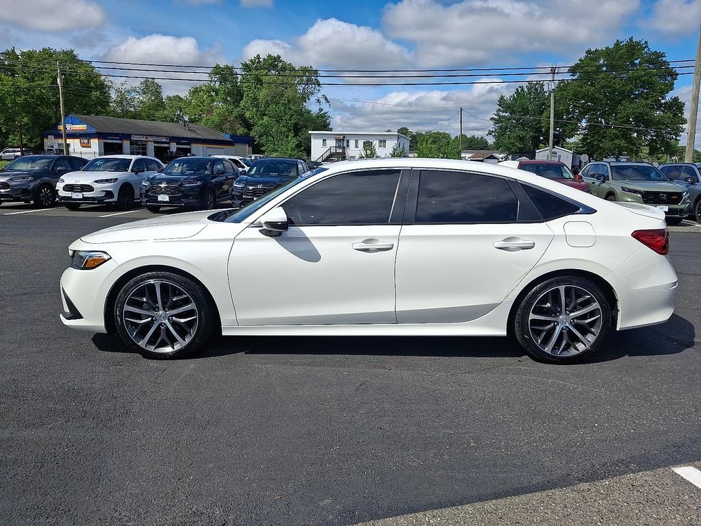 Certified Used 2024 Platinum White Pearl Honda 1.5T 4D TOURING image 7
