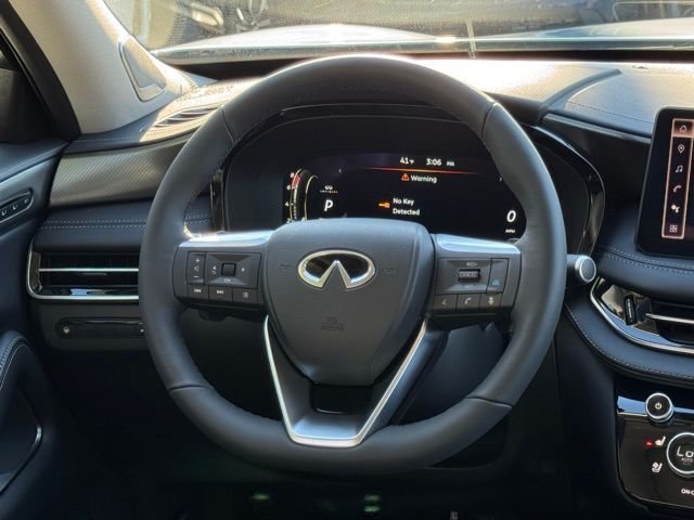 New 2026 RADIANT WHITE INFINITI Luxe FWD image 30