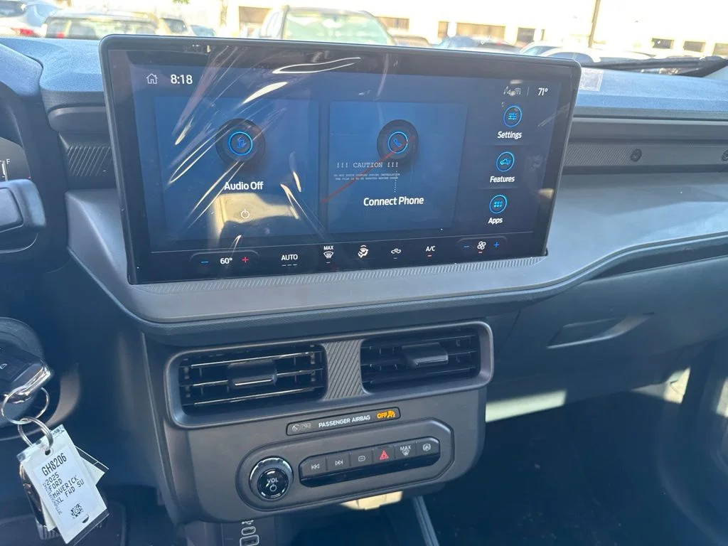 2025 Ford Maverick XL - Photo 8