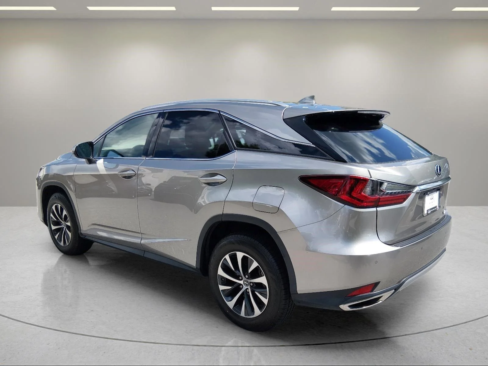 Used 2022 Atomic Silver Lexus RX 350 image 3