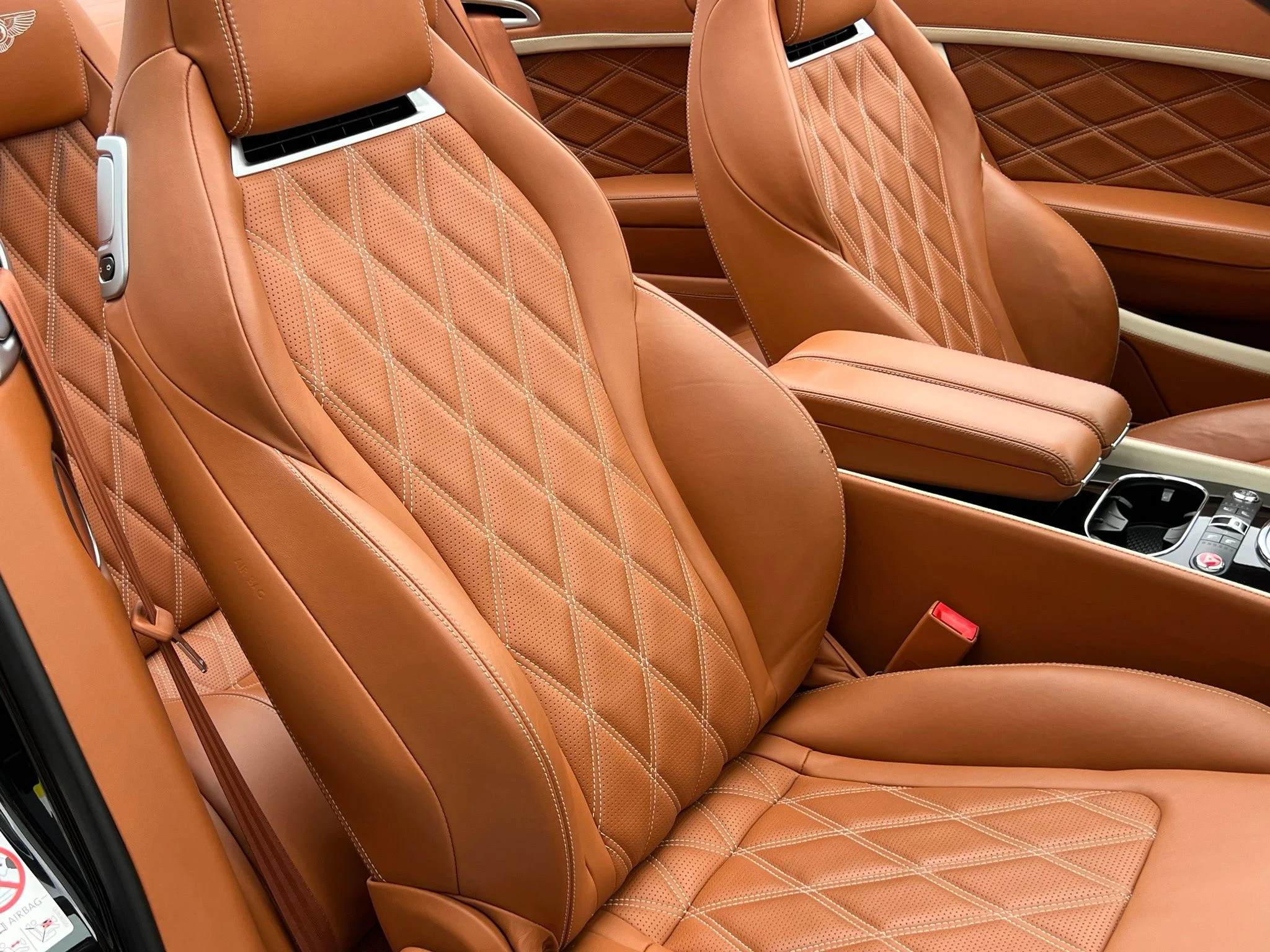 Used 2015  Bentley Speed image 41