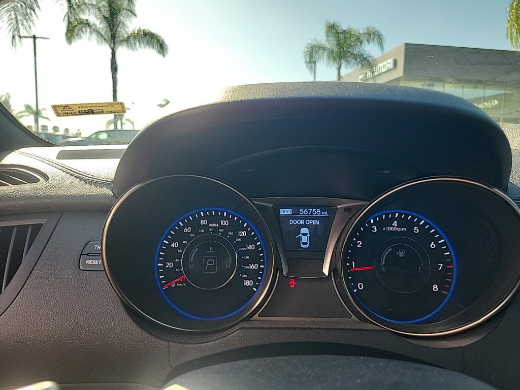 Used 2014 White Hyundai 3.8 Ultimate image 11