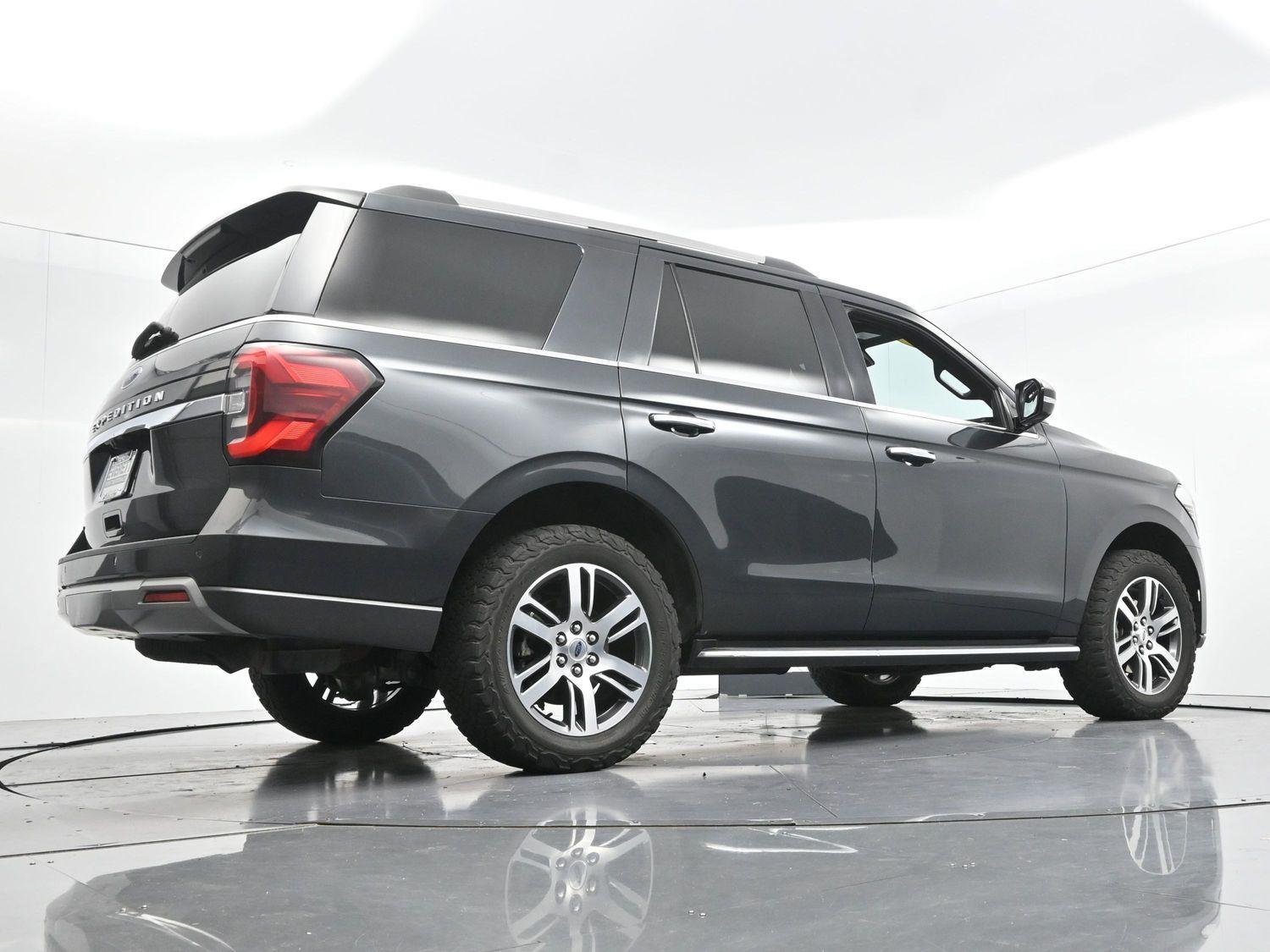Used 2022 Dark Matter Gray Ford Limited image 58