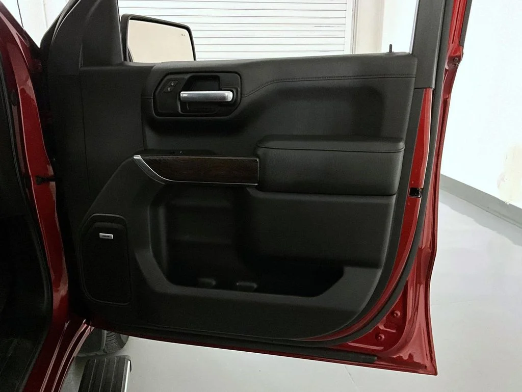 Used 2021 Red GMC Denali image 16