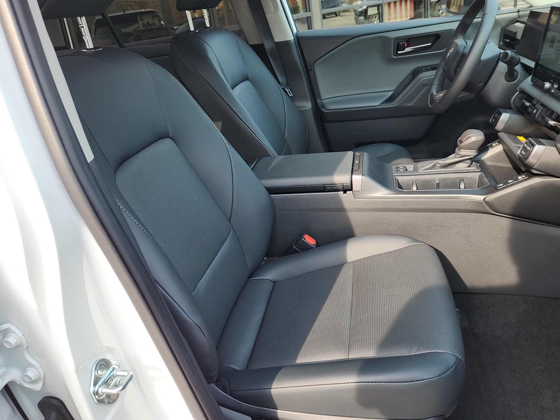 Certified Used 2026 Ice Cap Toyota XLE Premium image 32