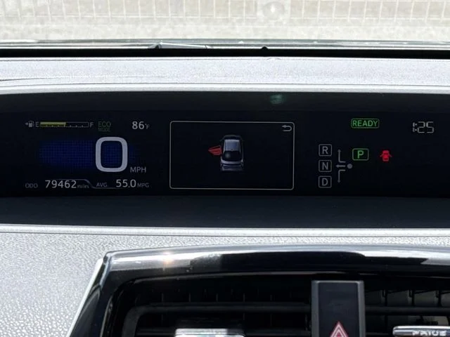 Used 2016 Gray Toyota Three image 24