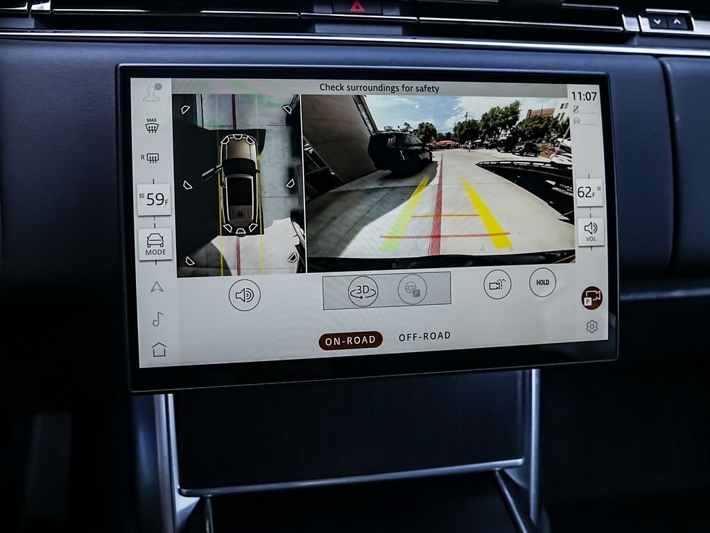 New 2026 Santorini Black Land Rover SE image 17