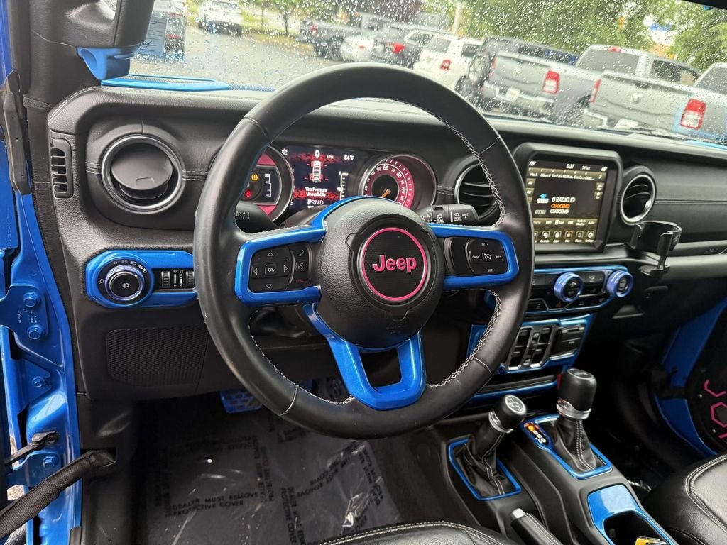 Used 2022 Blue Jeep Unlimited Sahara image 2