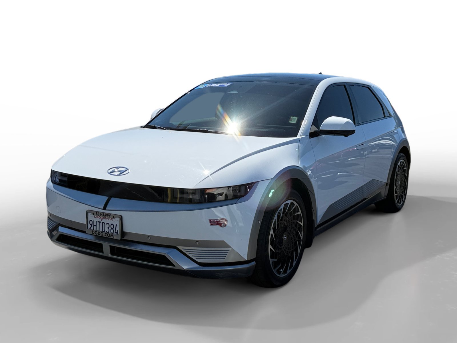 Used 2023 White Hyundai Limited image 1