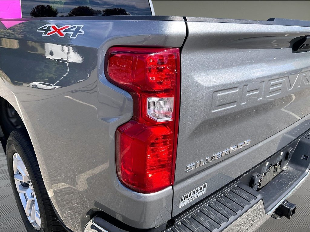 Used 2023 Sterling Gray Metallic Chevrolet LT image 32