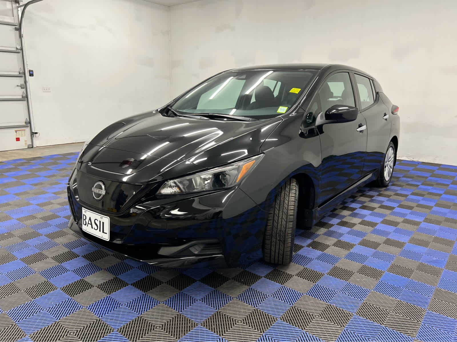 Used 2025 Super Black Nissan S image 3