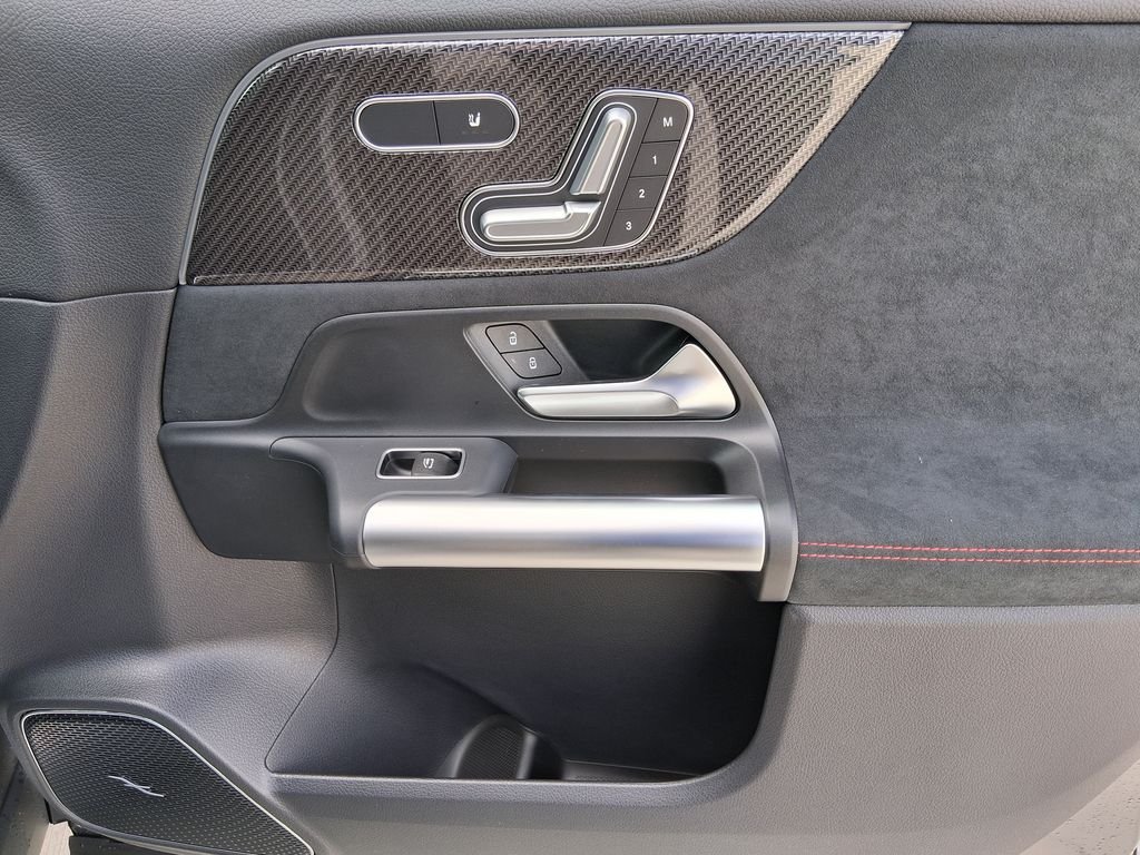 New 2026 MANUFAKTUR Mountain Grey Magno Mercedes-Benz AMG® GLA 35 4MATIC® SUV image 27