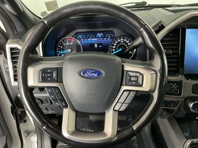 Used 2022  Ford Platinum image 21