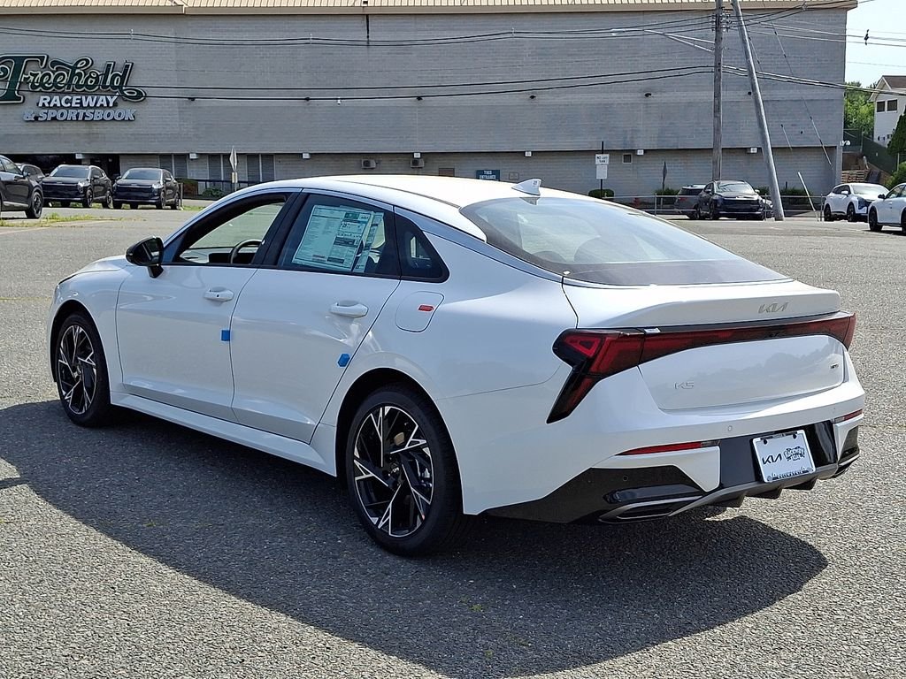 New 2026 White Kia GT-Line image 3