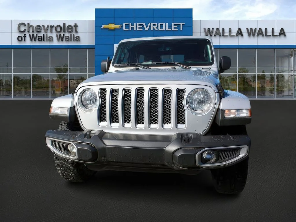 Used 2023 Silver Zynith Jeep Sahara image 2