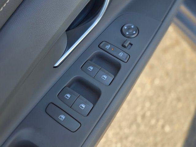 New 2026 Silver Hyundai SEL Sport Premium image 18