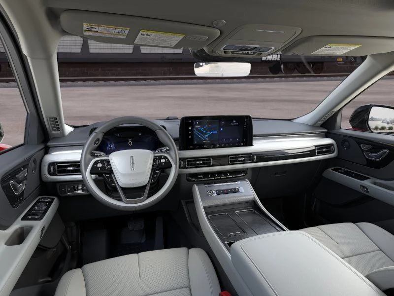 New 2026 Red Carpet Metallic Tinted Clearcoat Lincoln Premiere® image 9