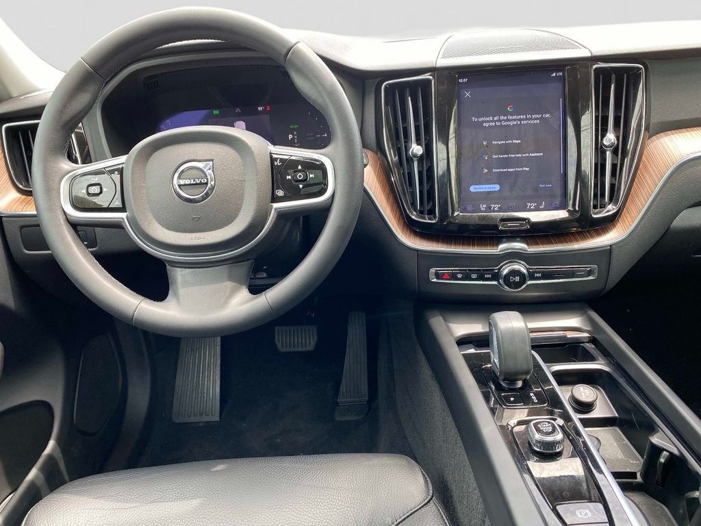 Used 2023 Gold Volvo T8 Plus Dark Theme image 10
