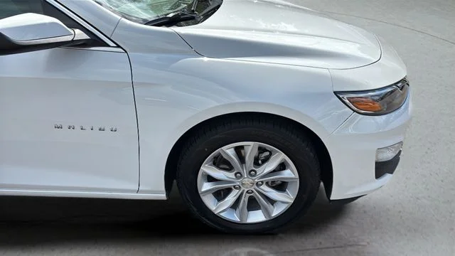 Used 2025 White Chevrolet LT image 35