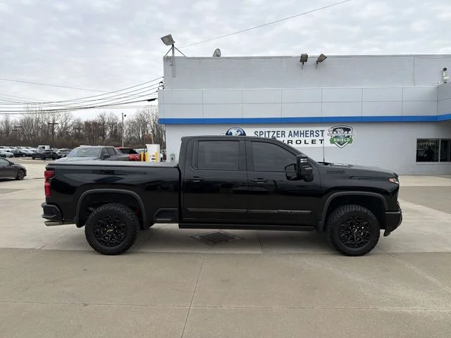 Used 2024 Black Chevrolet High Country image 11