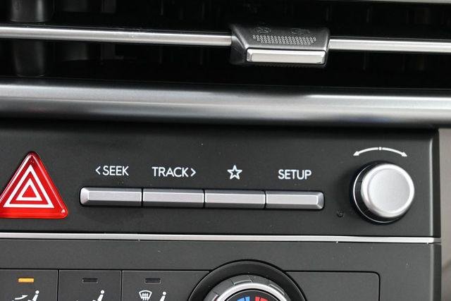 New 2026 White Hyundai SE FWD image 68