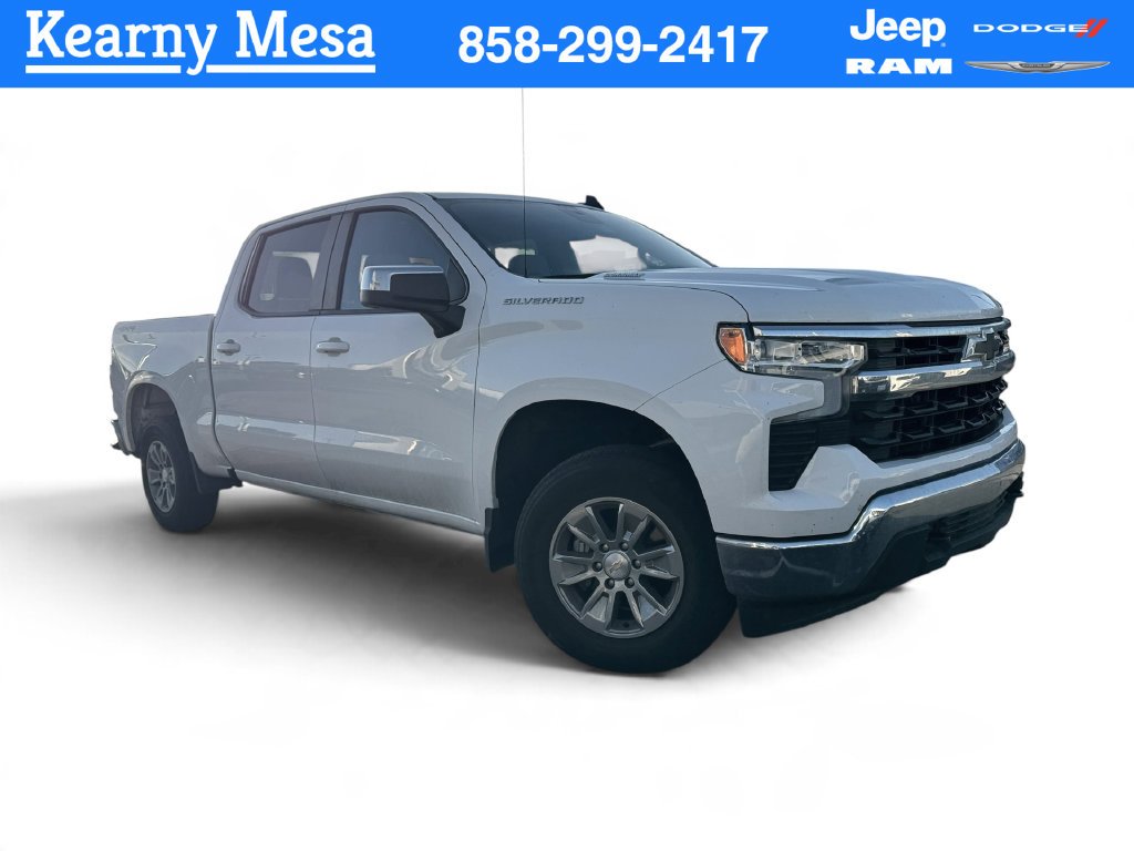Used 2022 White Chevrolet LT image 1