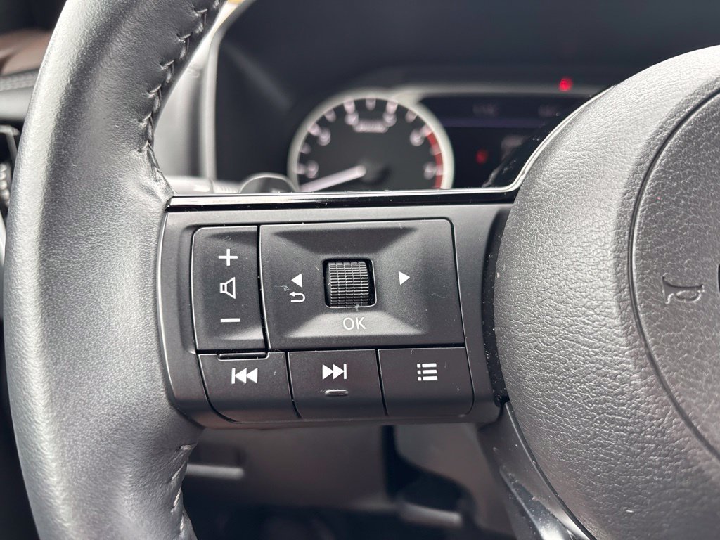 Used 2023 Black Nissan SL image 23