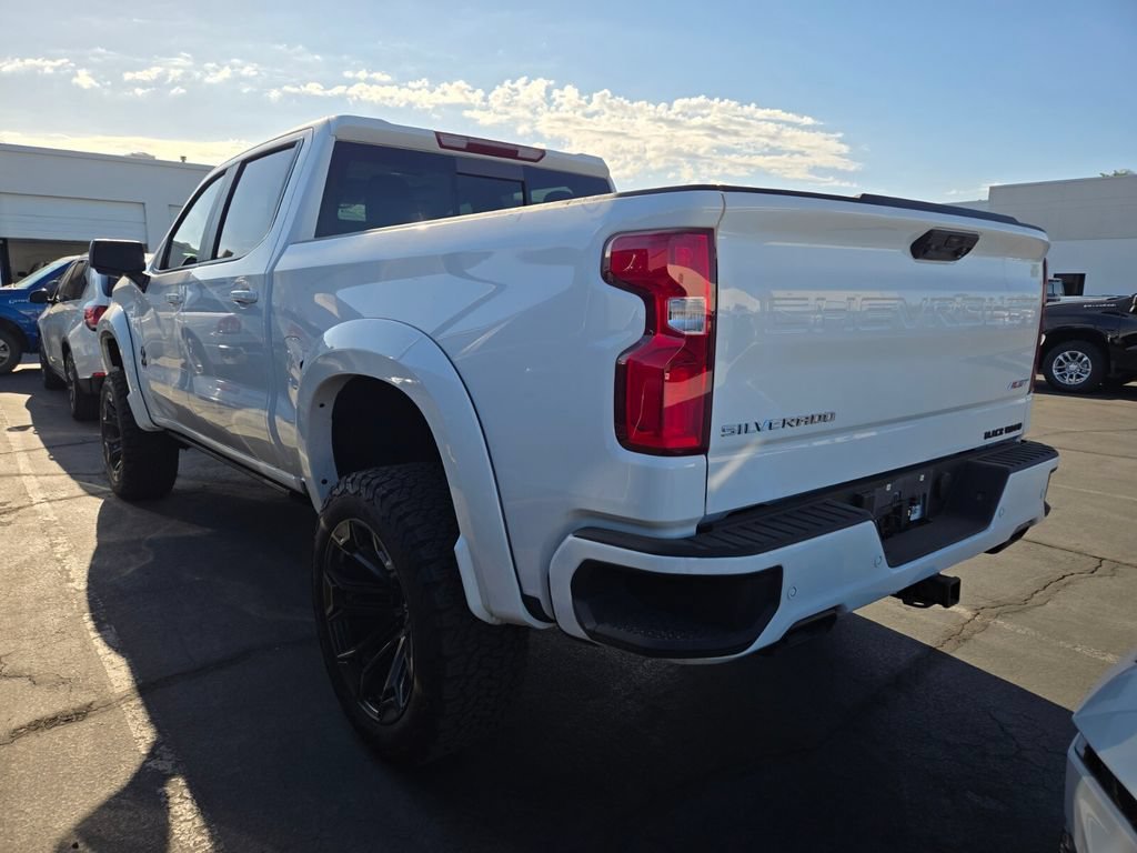 Used 2025 Summit White Chevrolet RST image 3