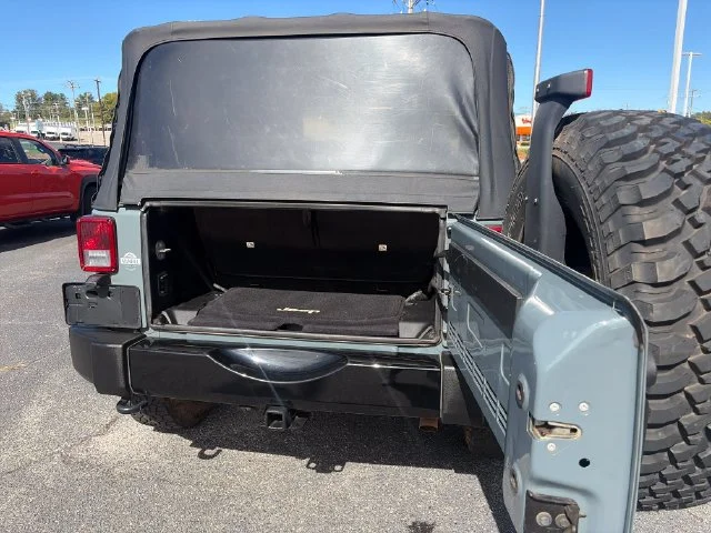 New 2015 Gray Jeep Sport image 28