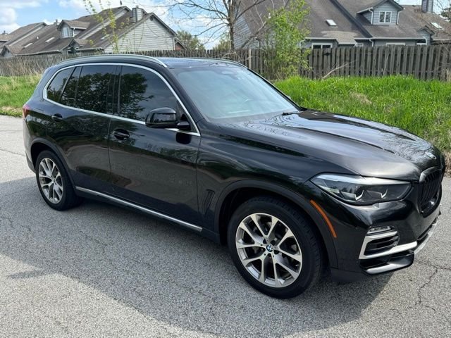 Used 2019 Black Sapphire Metallic BMW xDrive40i image 4