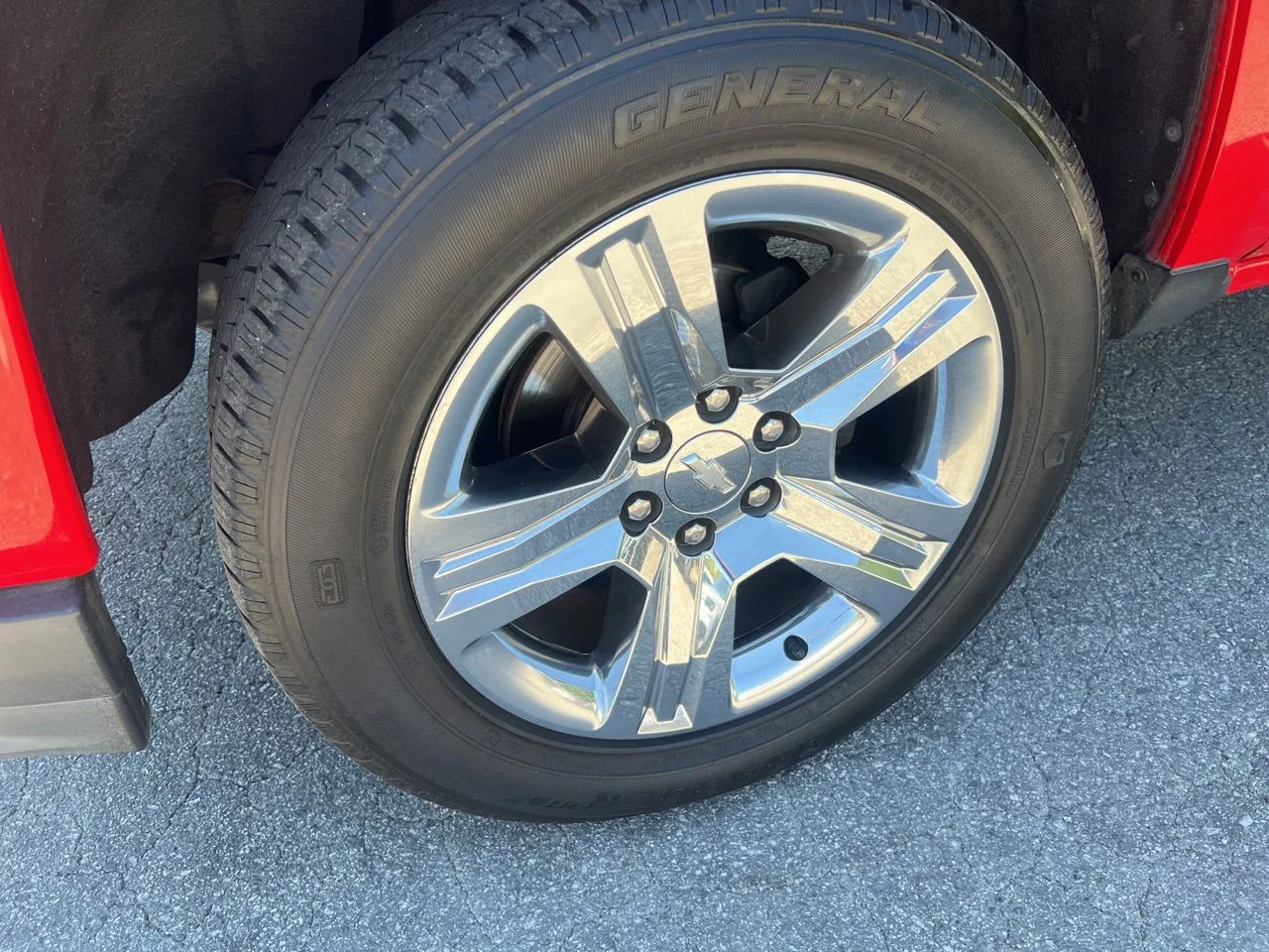 Used 2018 Red Chevrolet Custom image 11