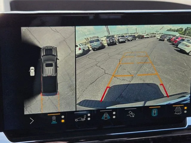 Used 2022 Blue Chevrolet ZR2 image 32