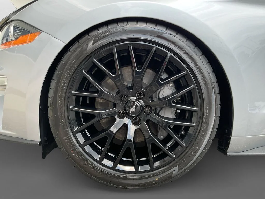 Used 2023 Silver Ford GT Premium image 15