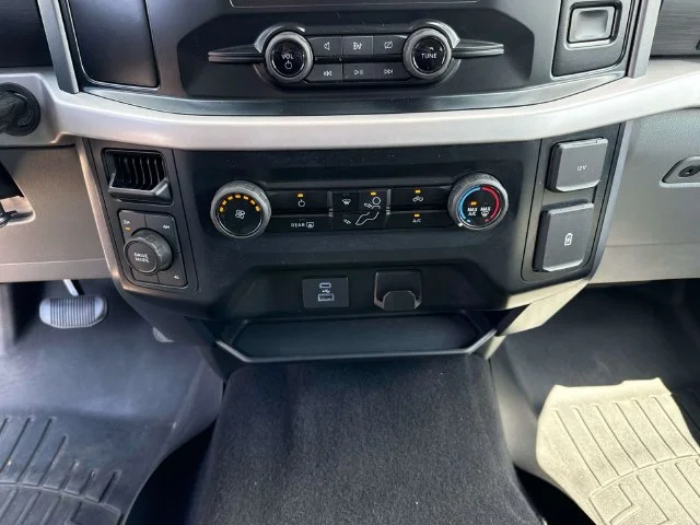 Used 2023 Blue Ford XLT image 39