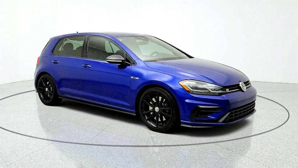 Used 2019 Lapiz Blue Metallic Volkswagen 2.0T Manual w/DCC/Nav image 3
