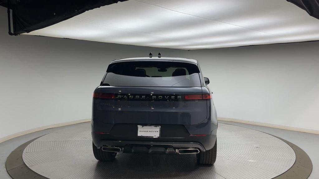 New 2026 Varesine Blue Land Rover SE image 3