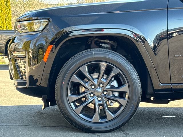 New 2026 Diamond Black Crystal Pearl-Coat Exterior Paint Jeep Limited Reserve image 7