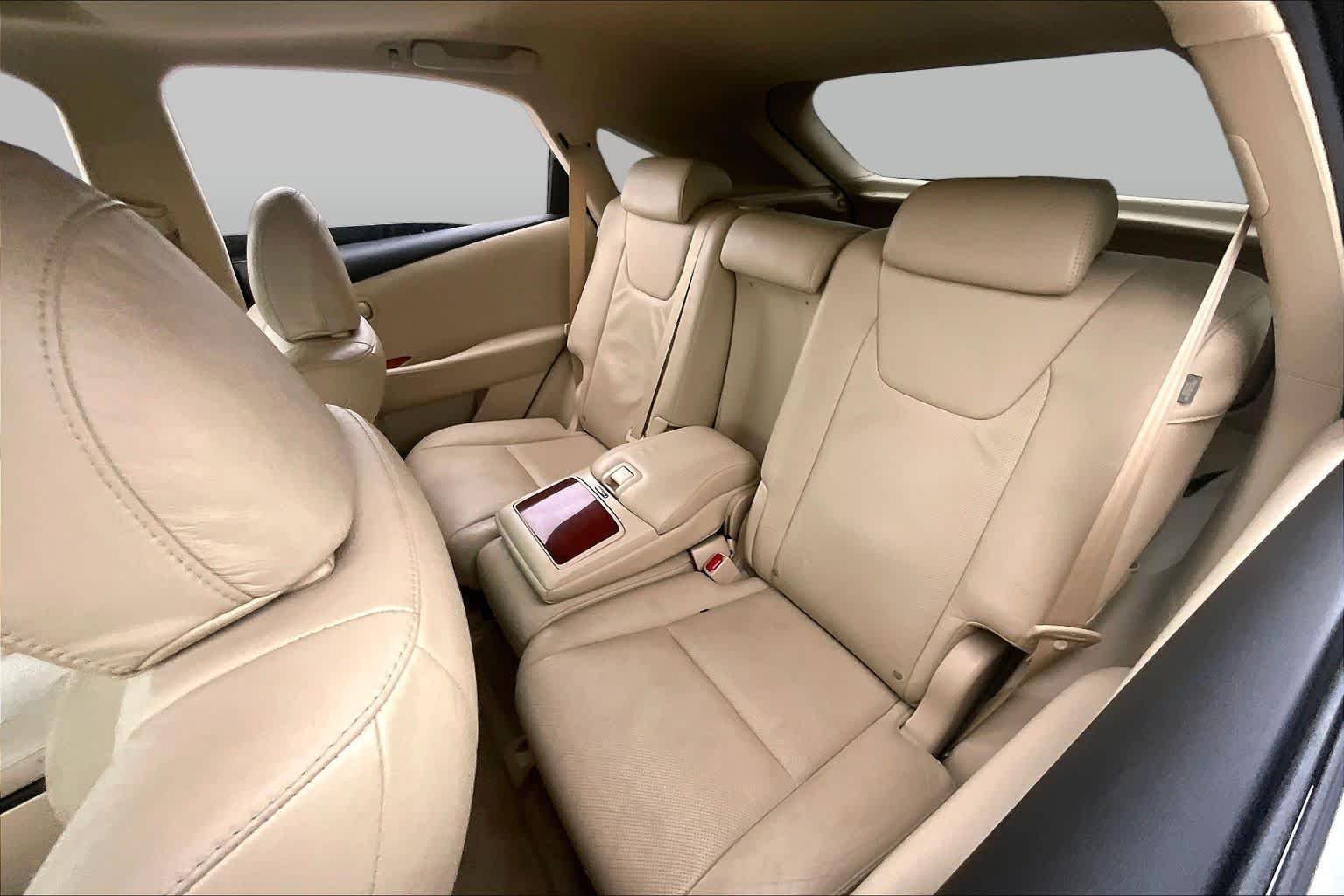 Used 2010 Starfire Pearl Lexus  image 19
