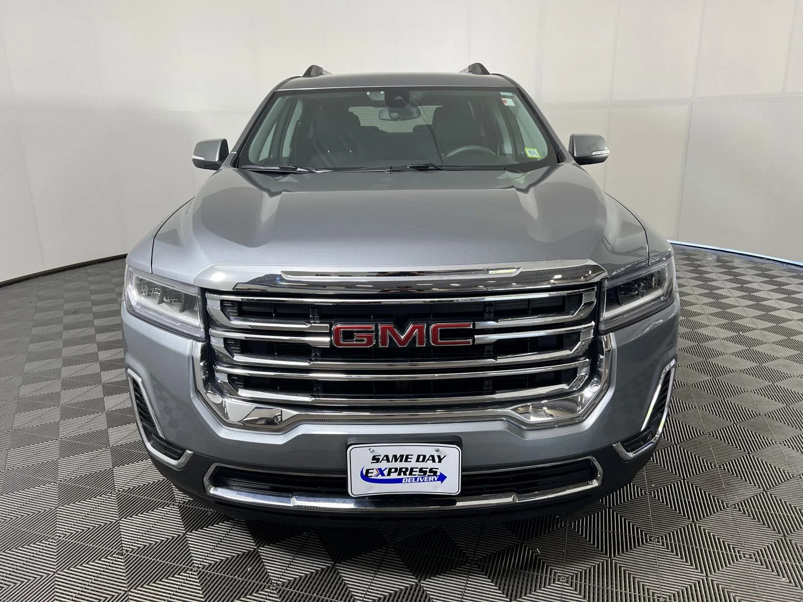 Used 2023 Sterling Metallic GMC SLE image 32
