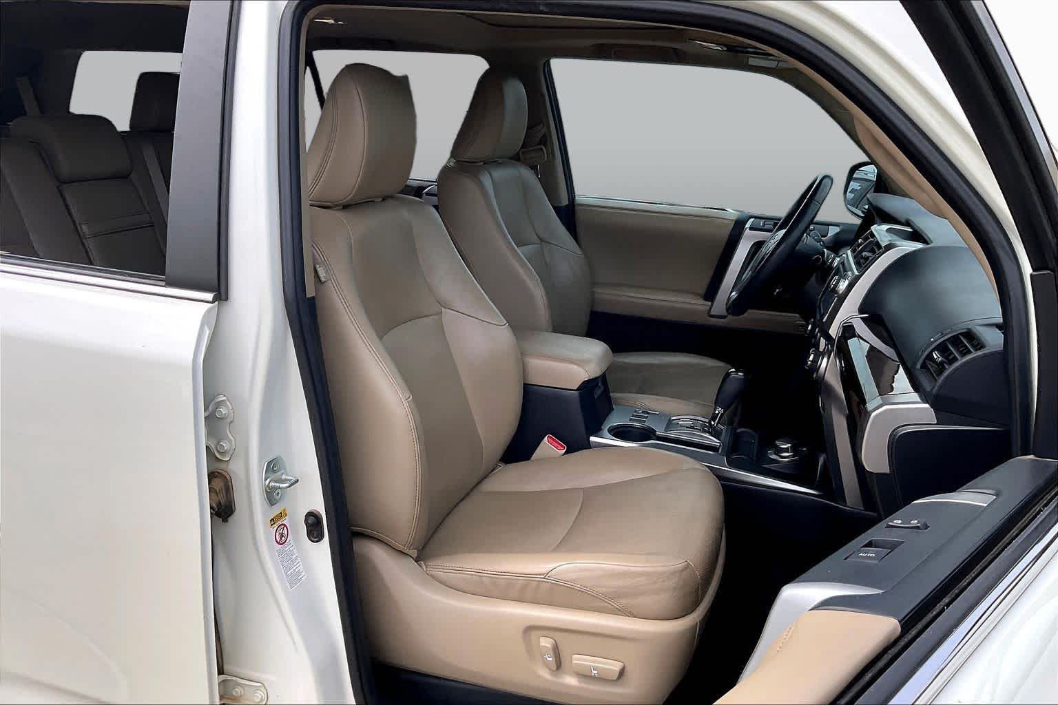 Used 2016 Blizzard Pearl Toyota Limited image 8