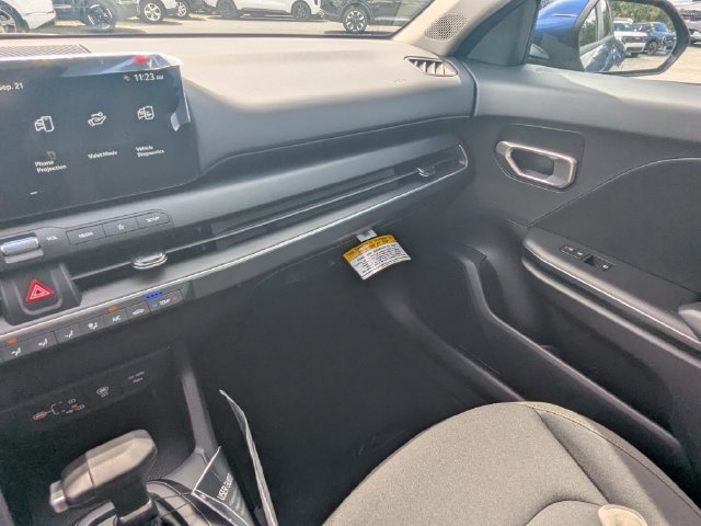 New 2026 Deep Sea Blue Kia LXS image 17