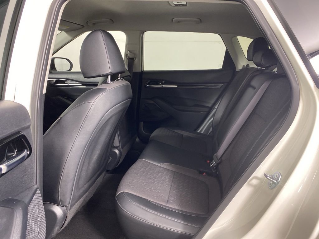 Used 2026 White Kia S image 10