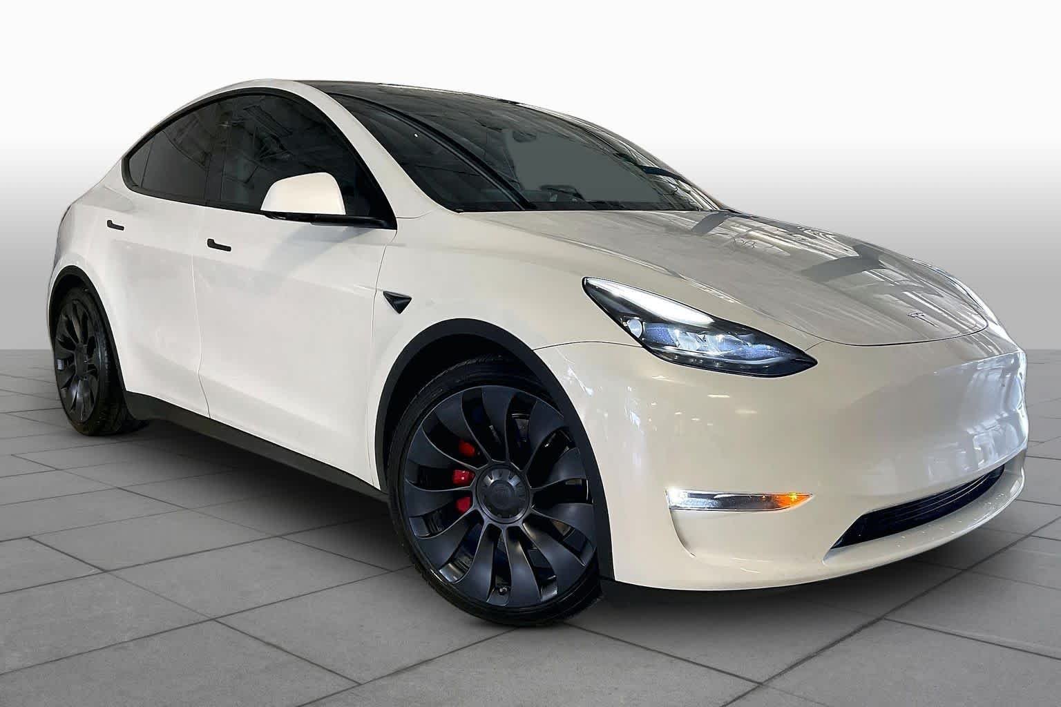 Used 2024 Tesla Model Y Performance with VIN 7SAYGDEF7RA287726 for sale in Arlington, TX