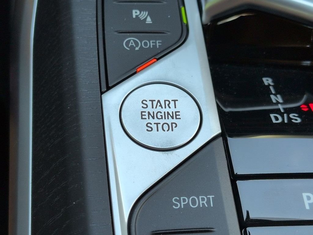 New 2026 Dravit Grey Metallic BMW 330i image 28