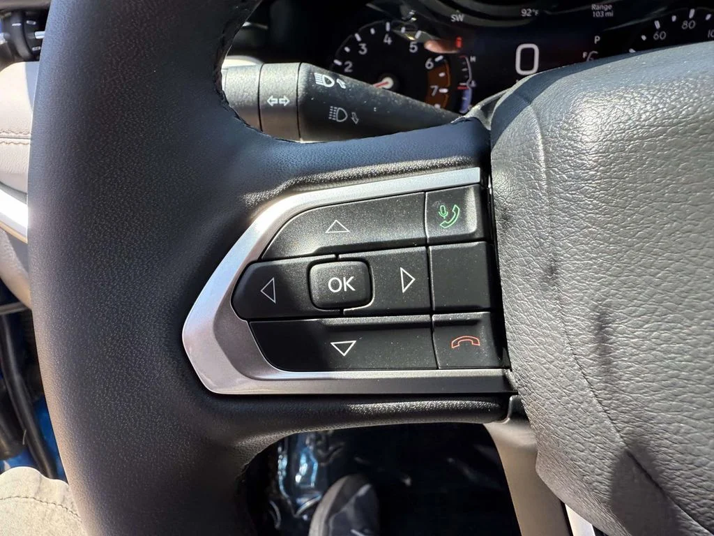 Used 2025 Blue Jeep Limited image 23