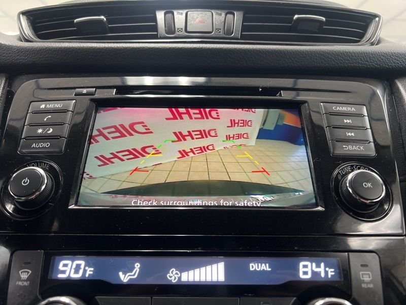 Used 2018 Silver Nissan SV image 31