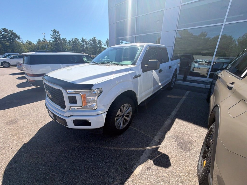 Used 2018 White Ford XL image 2