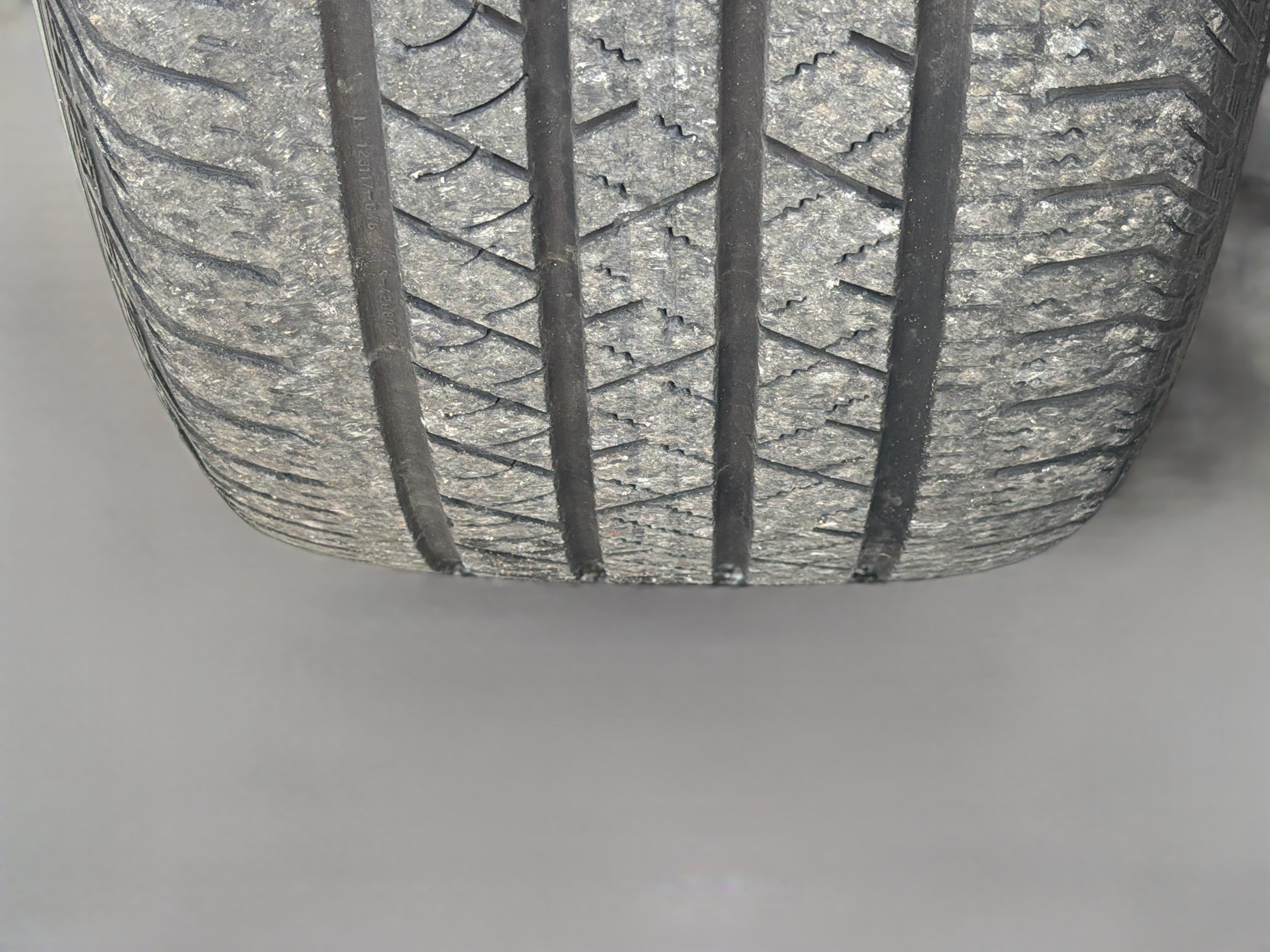 Used 2024 Gray Volkswagen 2.0T SE w/Technology image 43