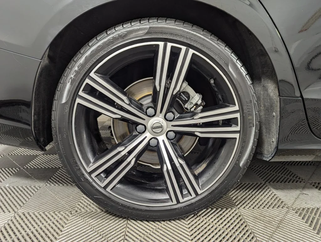 Certified Used 2020 Black Volvo T5 Inscription image 22